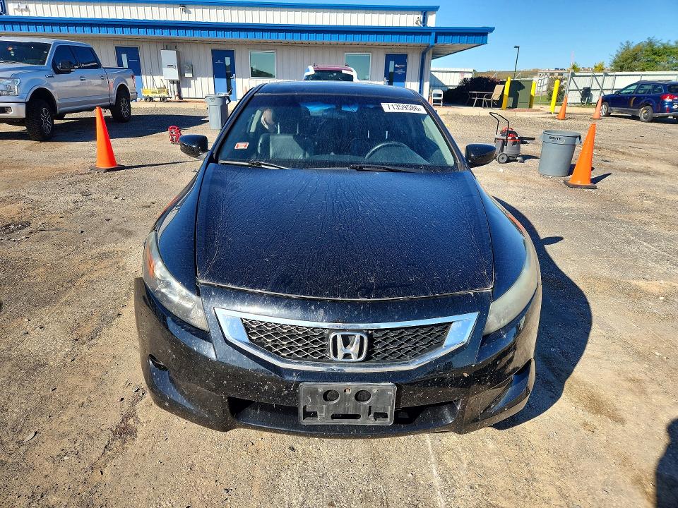 71359586 :رقم المزاد ، 1HGCS1B84AA008521 vin ، 2010 Honda Accord مزاد بيع