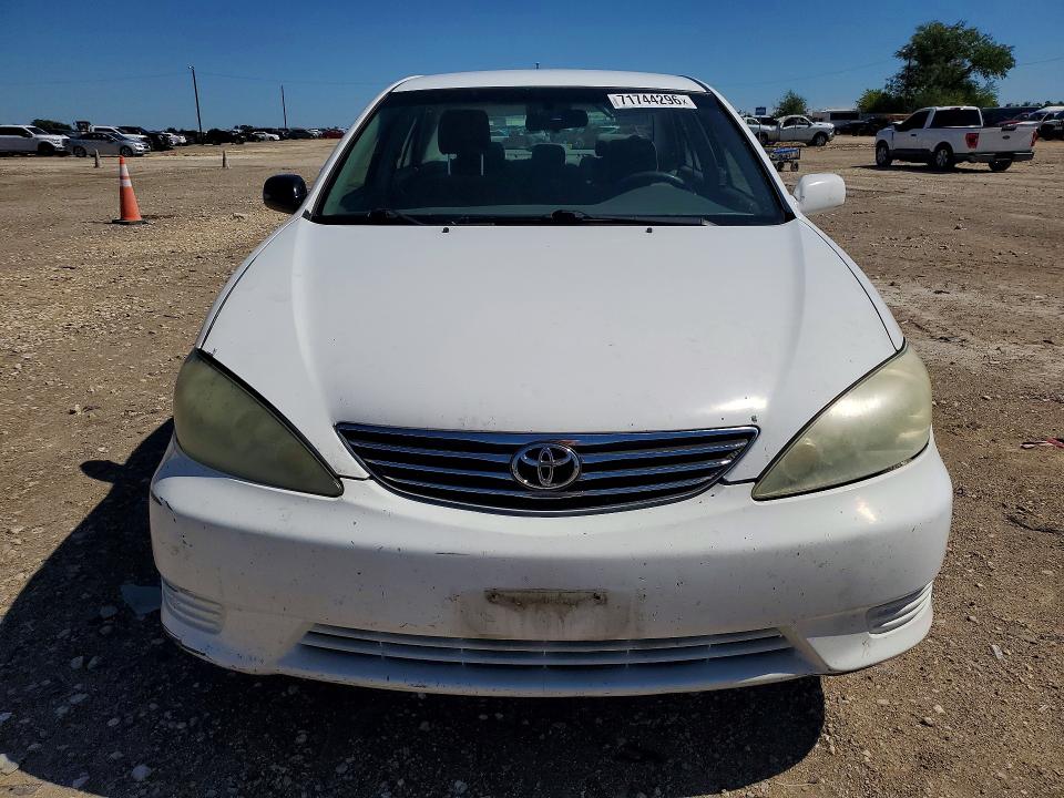 2005 Toyota Camry მანქანა იყიდება აუქციონზე, vin: 4T1BE32K95U393230, აუქციონის ნომერი: 71744296