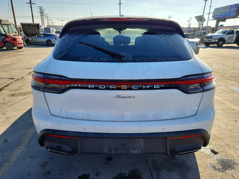 2024 Porsche Macan მანქანა იყიდება აუქციონზე, vin: WP1AA2A53RLB04497, აუქციონის ნომერი: 72538566