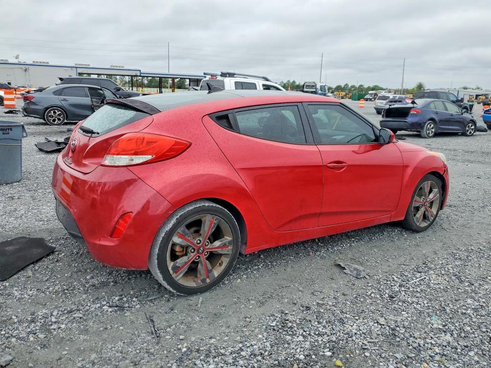 71927056 :رقم المزاد ، KMHTC6AD4GU266192 vin ، 2016 Hyundai Veloster مزاد بيع