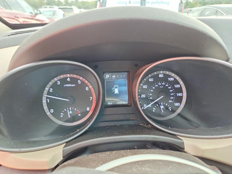 Продажа на аукционе авто 2017 Hyundai Santa Fe Sport, vin: 5XYZTDLB5HG388027, номер лота: 70939146