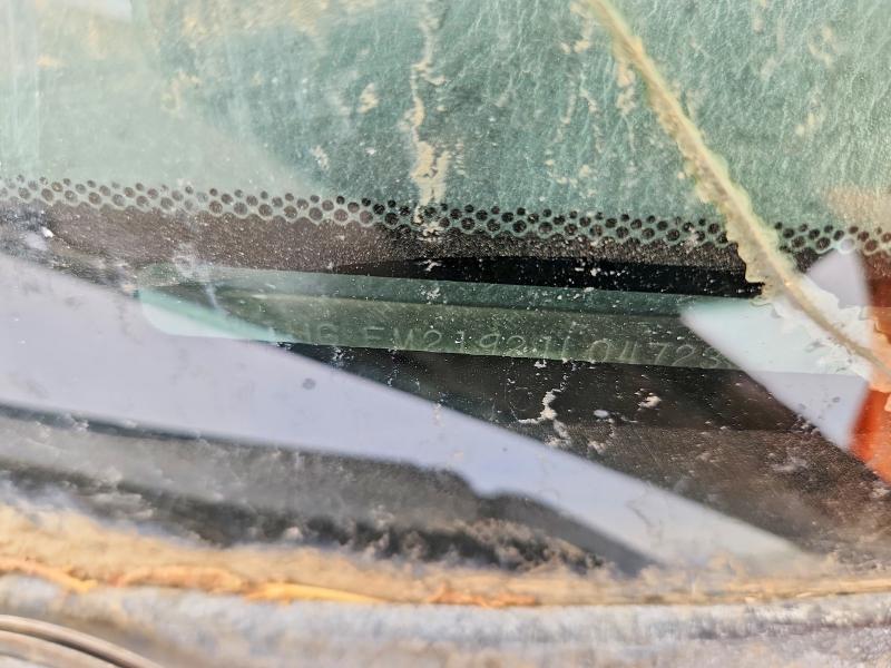 71107806 :رقم المزاد ، 1HGEM21921L047230 vin ، 2001 Honda Civic مزاد بيع