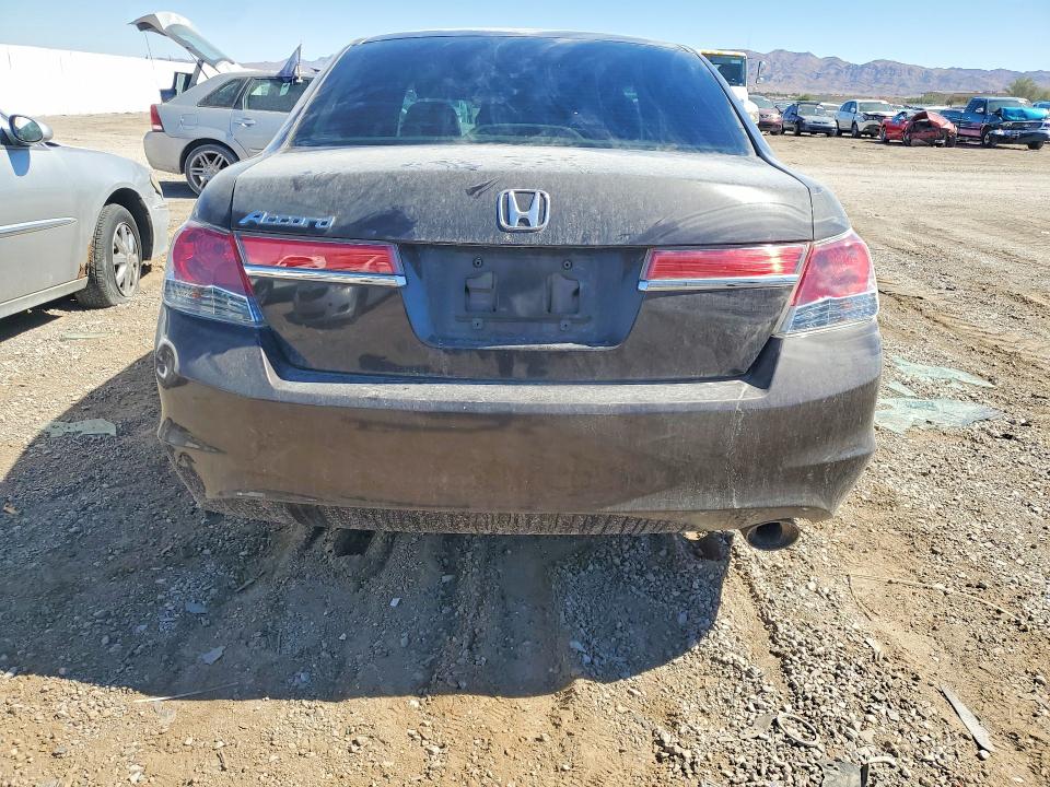62100176 :رقم المزاد ، 1HGCP2F33BA068300 vin ، 2011 Honda Accord مزاد بيع