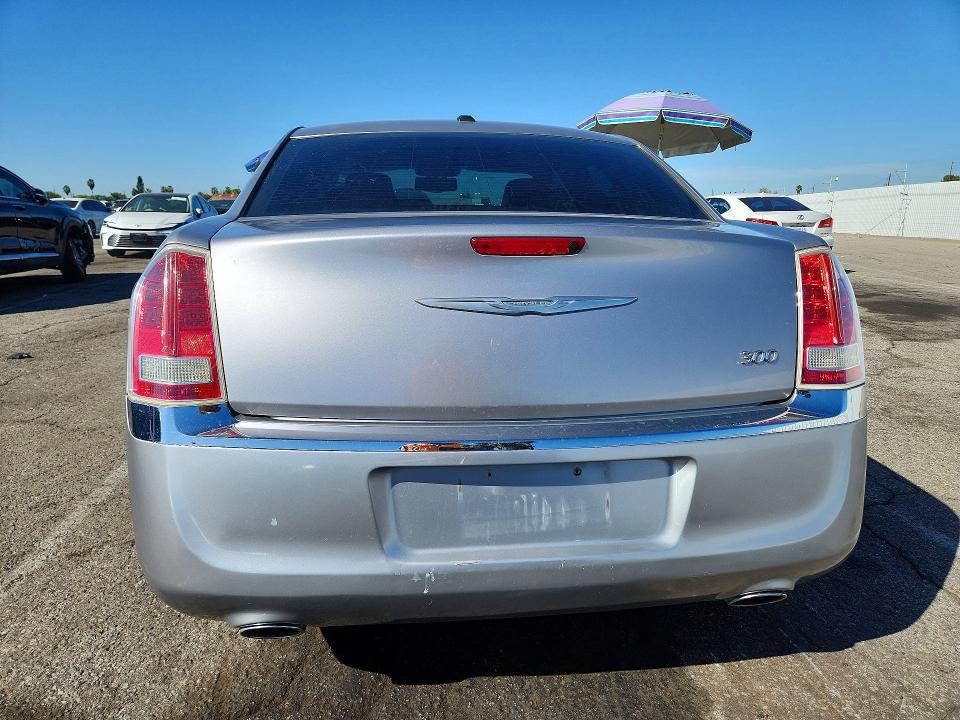 2014 Chrysler 300 მანქანა იყიდება აუქციონზე, vin: 2C3CCAAGXEH335957, აუქციონის ნომერი: 73834546