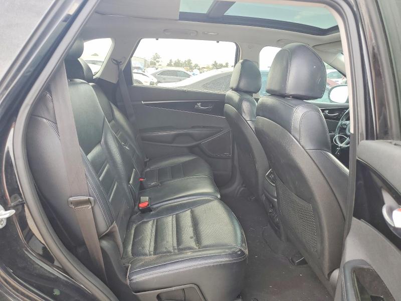 2018 Kia Sorento მანქანა იყიდება აუქციონზე, vin: 5XYPK4A58JG380016, აუქციონის ნომერი: 71393626