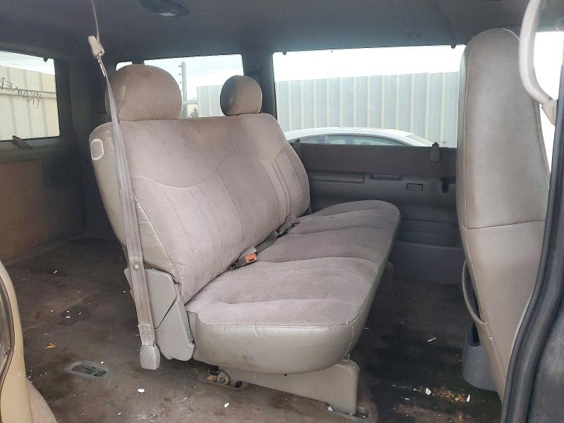 65404896 :رقم المزاد ، 1GKDM19W1YB517640 vin ، 2000 Gmc Safari مزاد بيع
