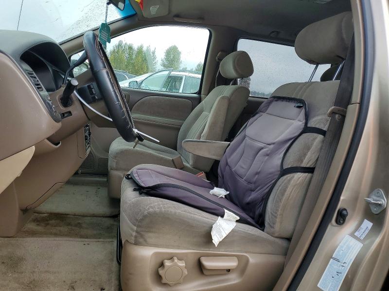 2000 Toyota Sienna მანქანა იყიდება აუქციონზე, vin: 4T3ZF13C9YU172990, აუქციონის ნომერი: 71889666