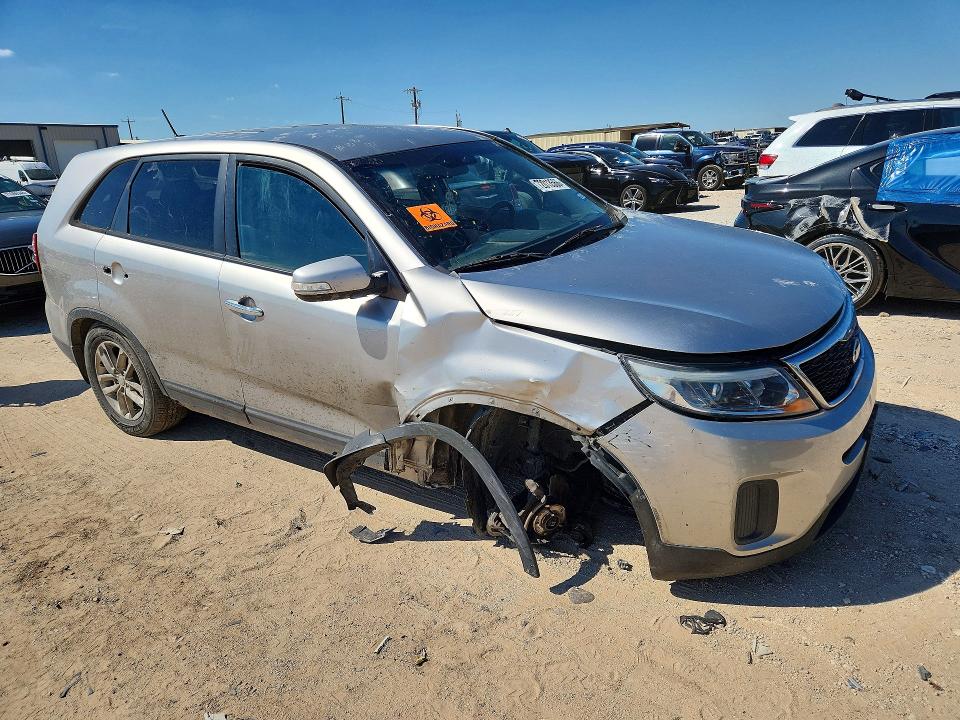 72013566 :رقم المزاد ، 5XYKT3A67FG580838 vin ، 2015 Kia Sorento مزاد بيع