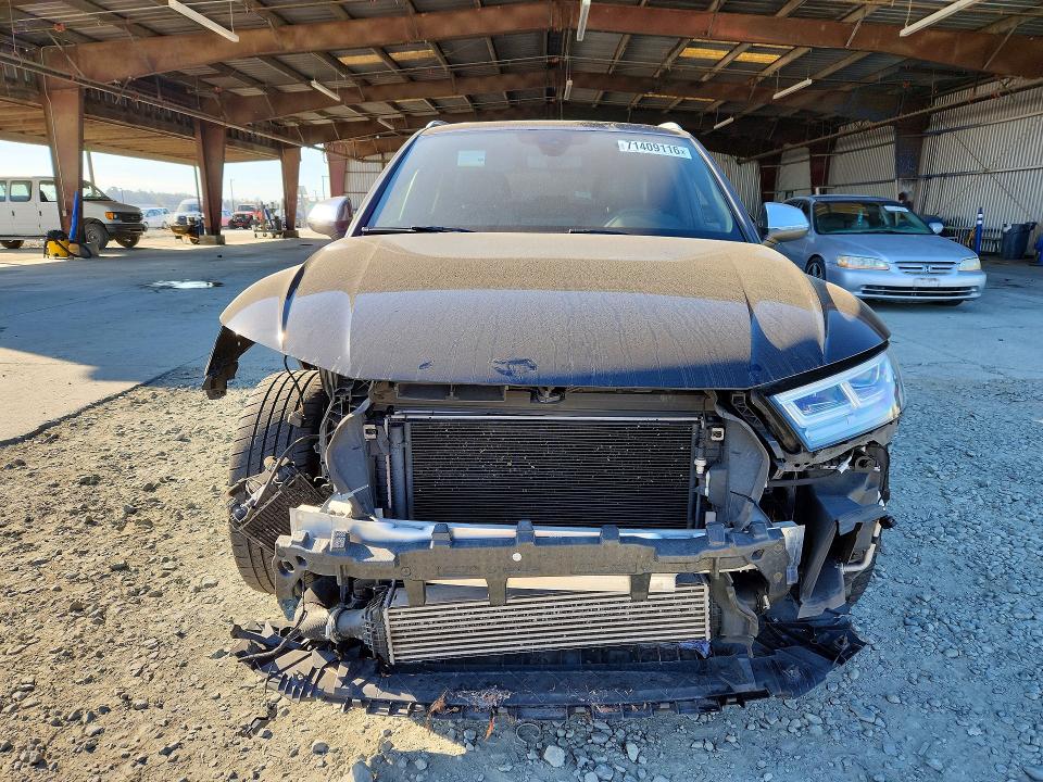 71409116 :رقم المزاد ، WA1A4AFY6J2197980 vin ، 2018 Audi Sq5 مزاد بيع