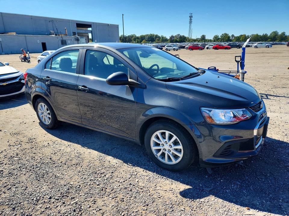 71995186 :رقم المزاد ، 1G1JD5SB8K4114272 vin ، 2019 Chevrolet Sonic مزاد بيع