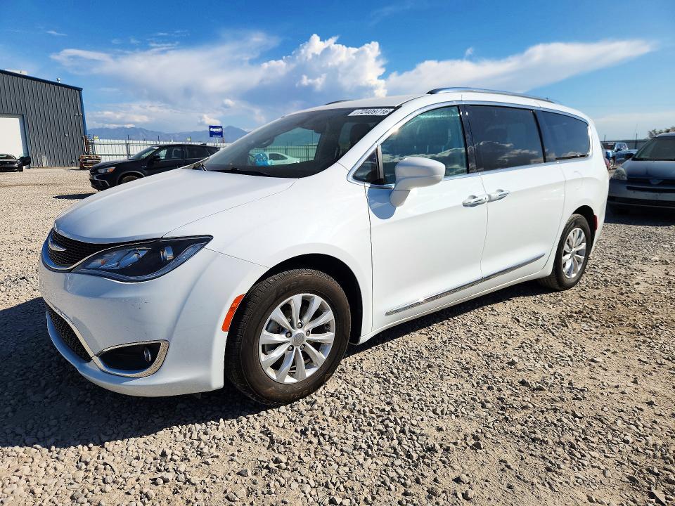 Продажа на аукционе авто 2019 Chrysler Pacifica, vin: 2C4RC1BG1KR539783, номер лота: 72409716