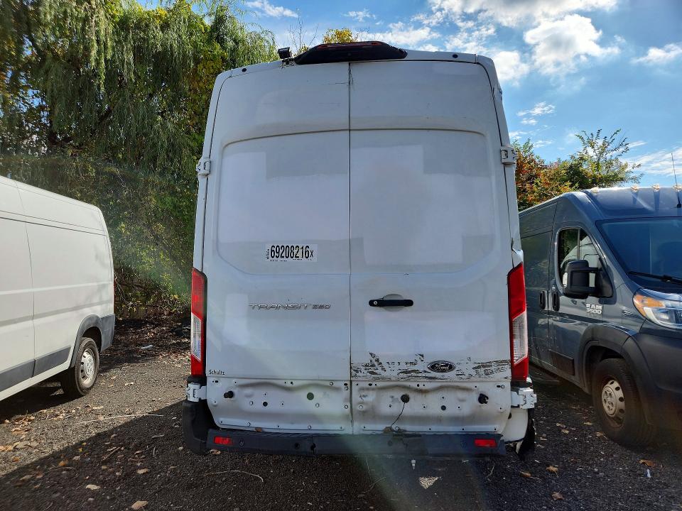 2020 Ford Transit მანქანა იყიდება აუქციონზე, vin: 1FTBR3X87LKB19846, აუქციონის ნომერი: 69208216