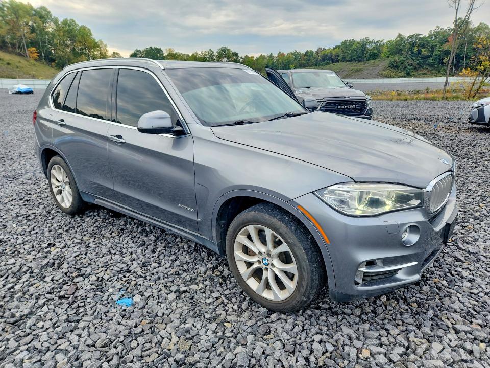 70314166 :رقم المزاد ، 5UXKR6C53F0J75522 vin ، 2015 Bmw X5 مزاد بيع