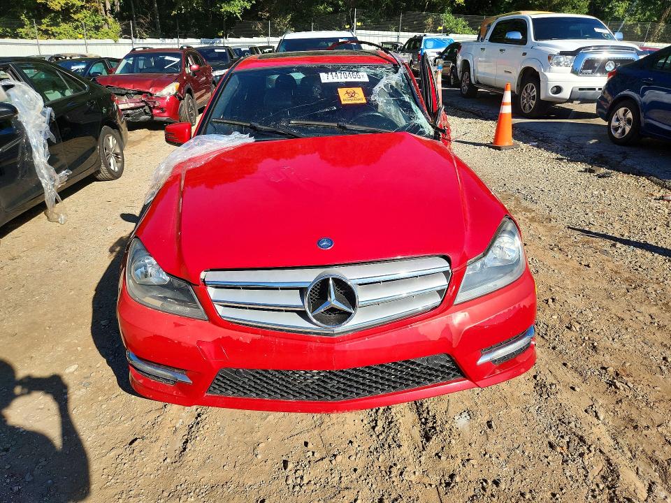 Продаж на аукціоні авто 2013 Mercedes-benz C, vin: WDDGF4HB3DR262886, номер лоту: 71470466