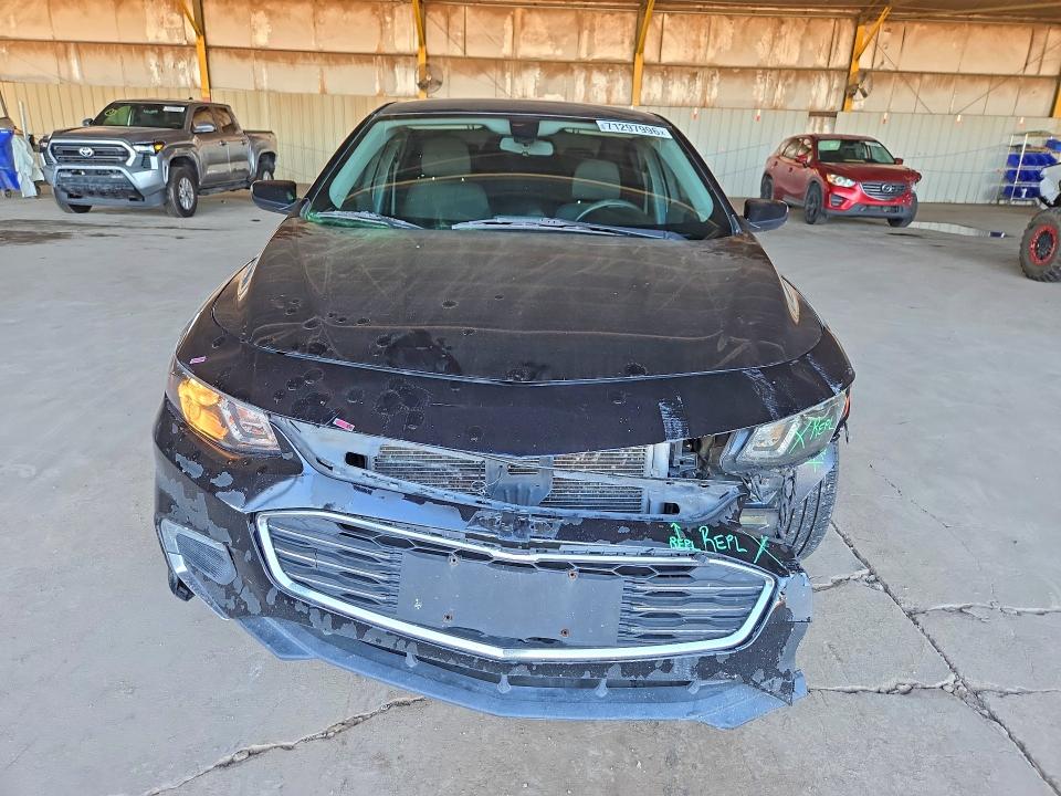 71297996 :رقم المزاد ، 1G1ZD5ST5JF251023 vin ، 2018 Chevrolet Malibu مزاد بيع