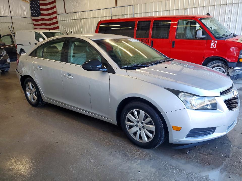 72158186 :رقم المزاد ، 1G1PD5SH4B7295139 vin ، 2011 Chevrolet Cruze مزاد بيع