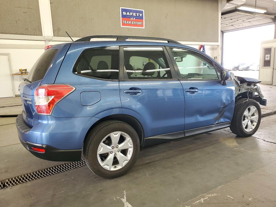 Продажа на аукционе авто 2015 Subaru Forester, vin: JF2SJAFC6FH571968, номер лота: 72684306