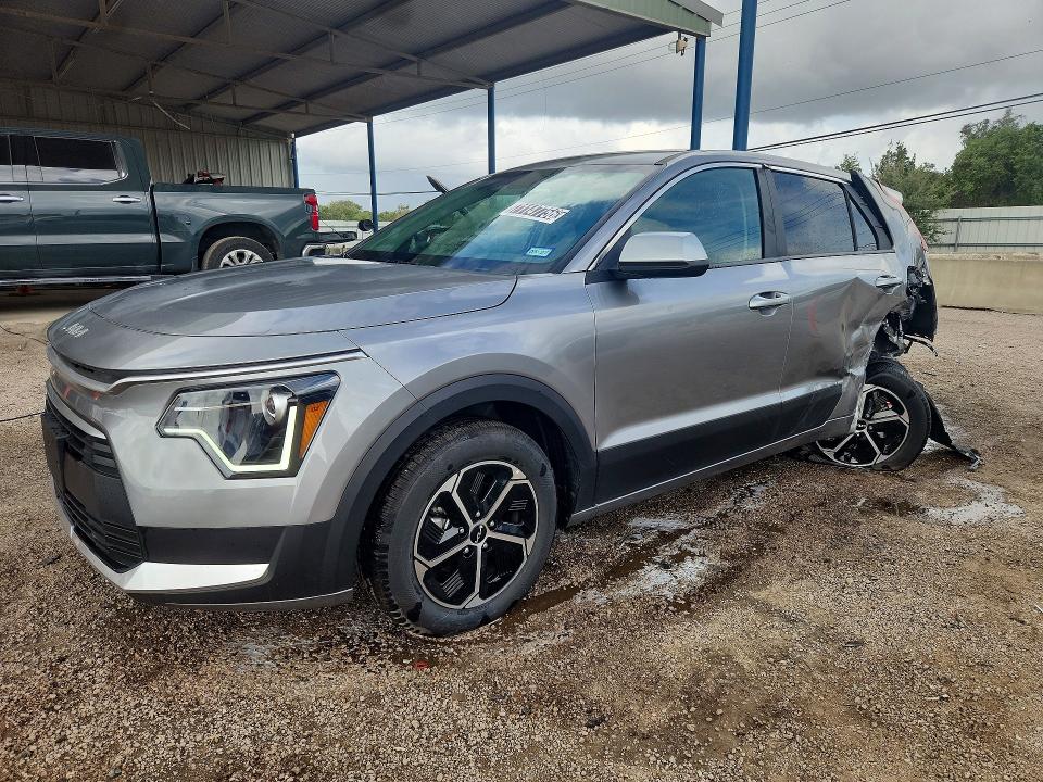 2026 Kia Niro მანქანა იყიდება აუქციონზე, vin: KNDCP3LE2T5361786, აუქციონის ნომერი: 71147756