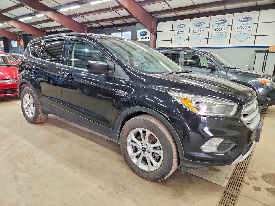 Продажа на аукционе авто 2019 Ford Escape, vin: 1FMCU9GD6KUB41760, номер лота: 71635106