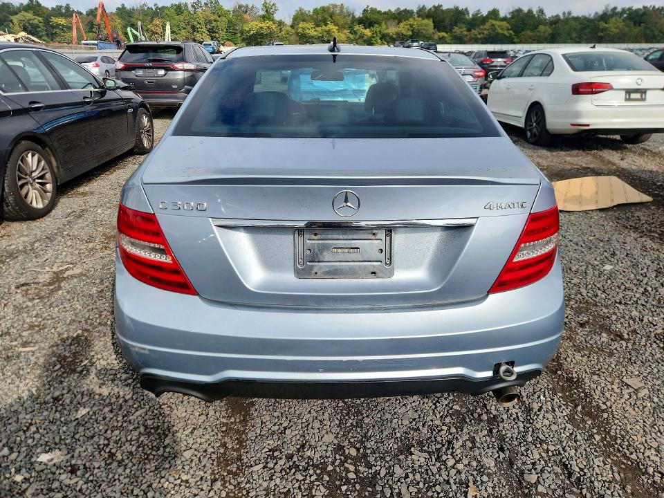 Продажа на аукционе авто 2013 Mercedes-benz C, vin: WDDGF8AB4DA832457, номер лота: 71838636
