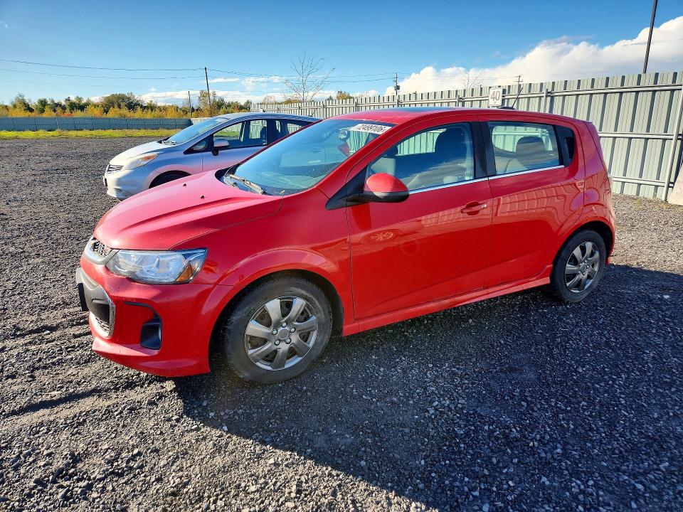 72499106 :رقم المزاد ، 1G1JD6SB1H4163179 vin ، 2017 Chevrolet Sonic مزاد بيع