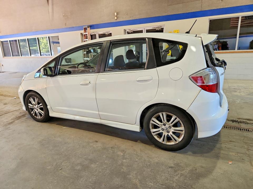 2009 Honda Fit მანქანა იყიდება აუქციონზე, vin: JHMGE88449S015011, აუქციონის ნომერი: 71632586