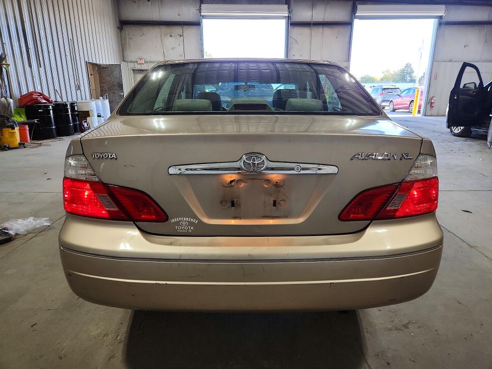 72157806 :رقم المزاد ، 4T1BF28B23U293840 vin ، 2003 Toyota Avalon مزاد بيع