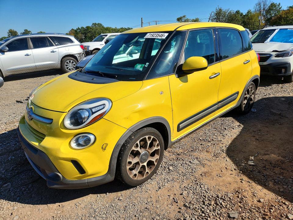 71923546 :رقم المزاد ، ZFBCFADH5EZ022826 vin ، 2014 Fiat 500l مزاد بيع
