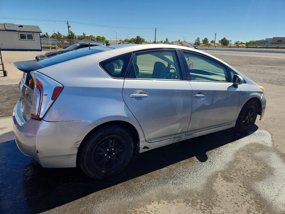2013 Toyota Prius მანქანა იყიდება აუქციონზე, vin: JTDKN3DU4D5660415, აუქციონის ნომერი: 71572636