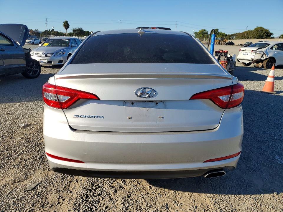 Продажа на аукционе авто 2015 Hyundai Sonata, vin: 5NPE24AF2FH013483, номер лота: 71501926