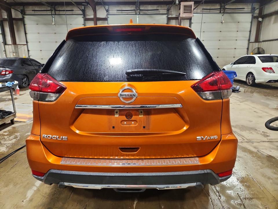 Продаж на аукціоні авто 2018 Nissan Rogue, vin: 5N1AT2MV6JC764945, номер лоту: 71416646