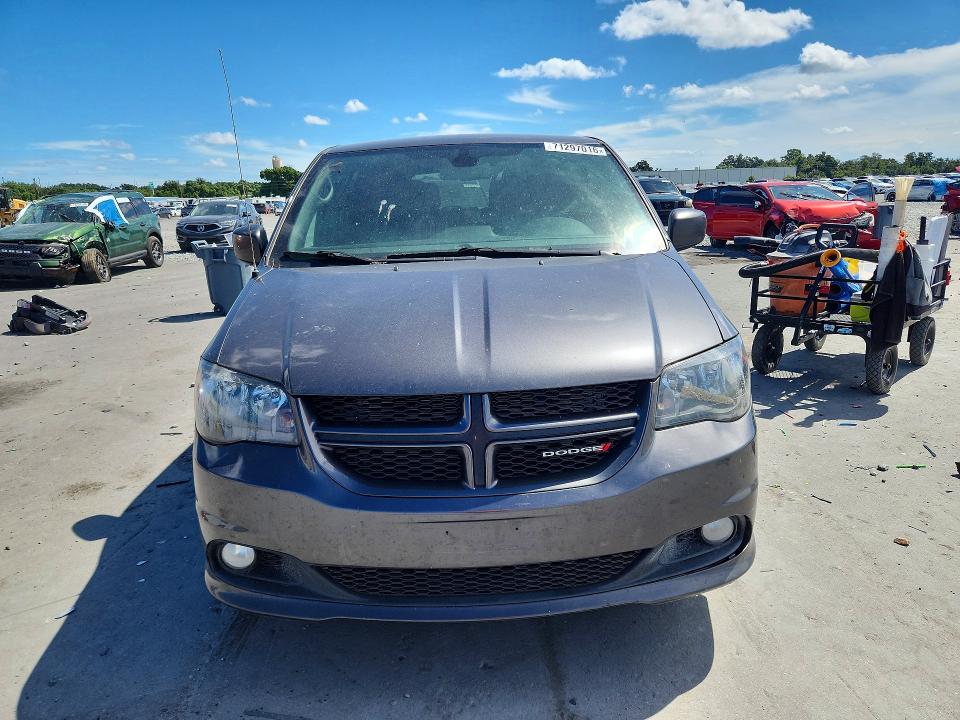 71297016 :رقم المزاد ، 2C4RDGEGJR285365 vin ، 2018 Dodge Grand Caravan مزاد بيع