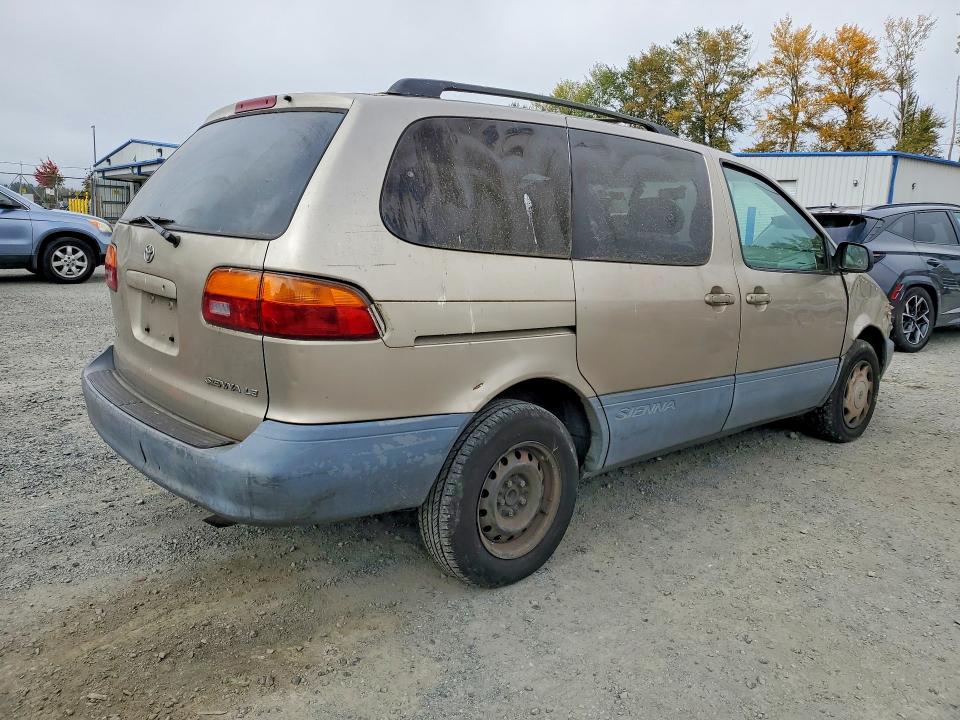 2000 Toyota Sienna მანქანა იყიდება აუქციონზე, vin: 4T3ZF13C9YU172990, აუქციონის ნომერი: 71889666