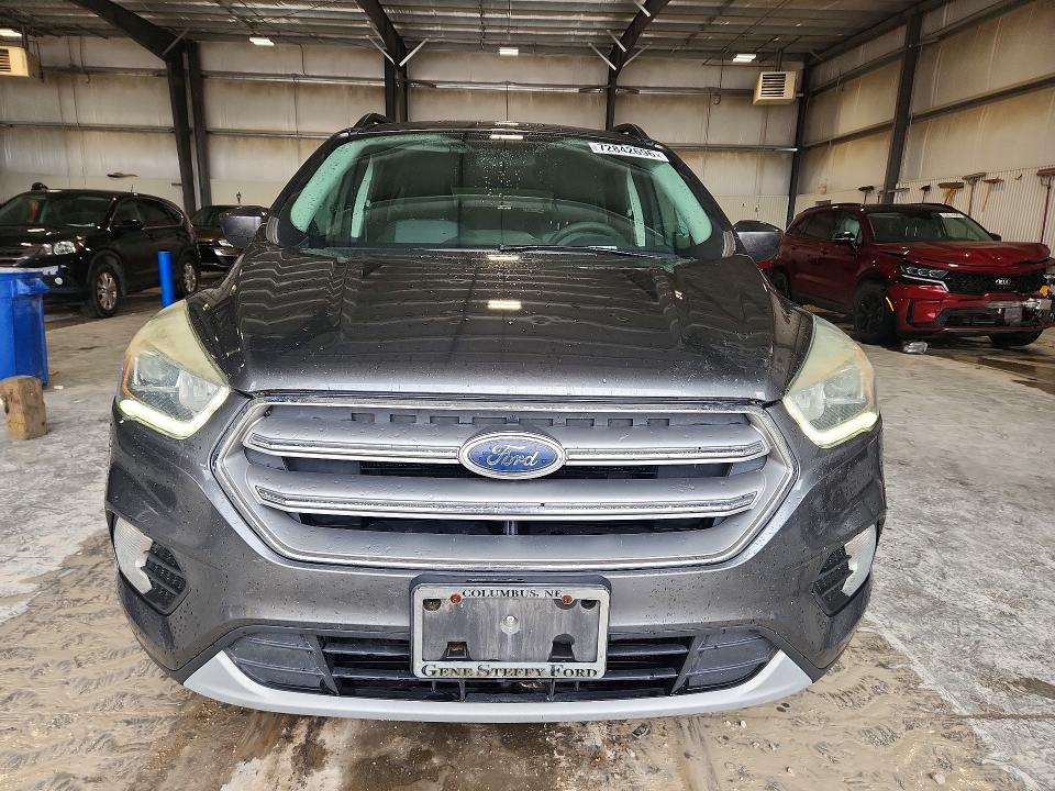 2017 Ford Escape მანქანა იყიდება აუქციონზე, vin: 1FMCU9GD9HUE35890, აუქციონის ნომერი: 72842696