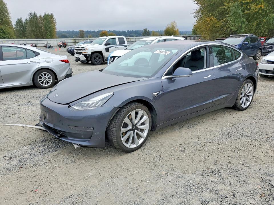 Продажа на аукционе авто 2018 Tesla Model 3, vin: 5YJ3E1EB9JF185361, номер лота: 71848536