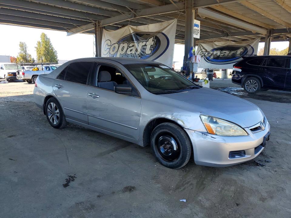Продажа на аукционе авто 2007 Honda Accord, vin: JHMCM56387C002473, номер лота: 71317756