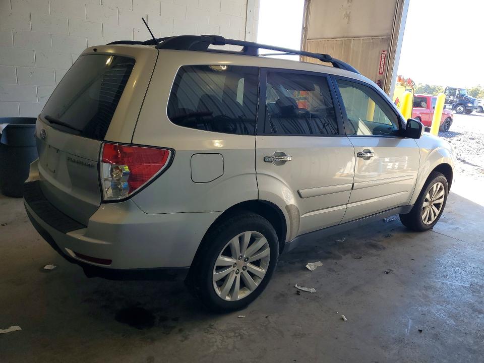 71795196 :رقم المزاد ، JF2SHBDC3BH735952 vin ، 2011 Subaru Forester مزاد بيع