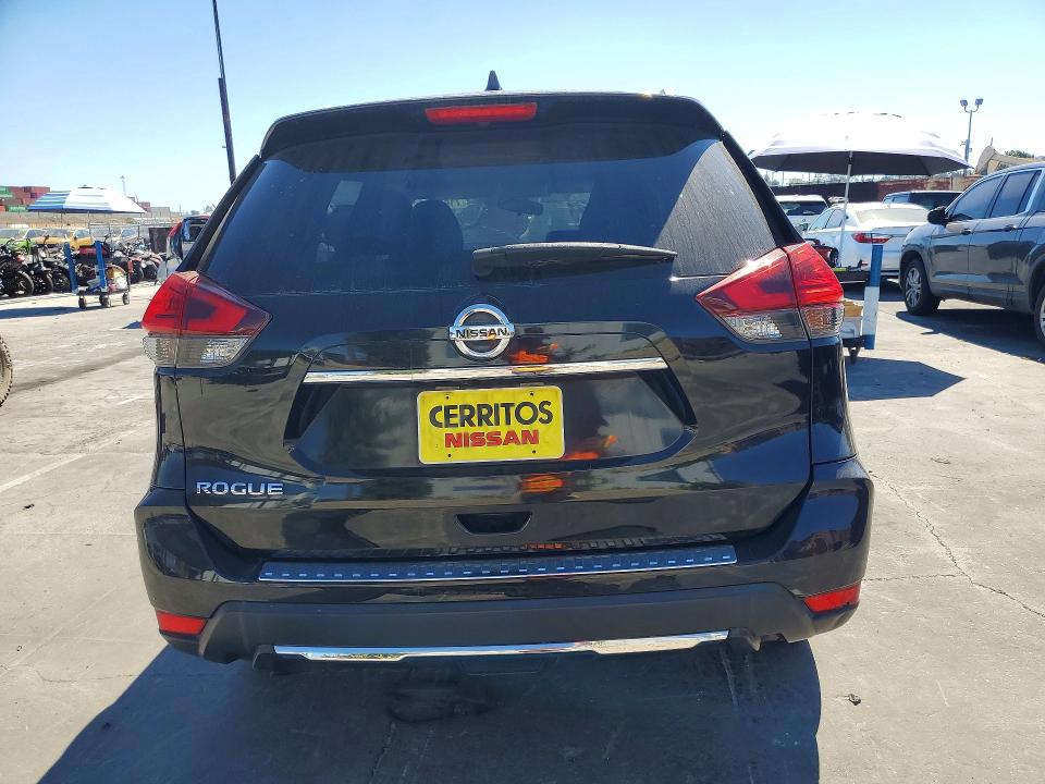 Продажа на аукционе авто 2017 Nissan Rogue, vin: JN8AT2MT0HW390476, номер лота: 71687006