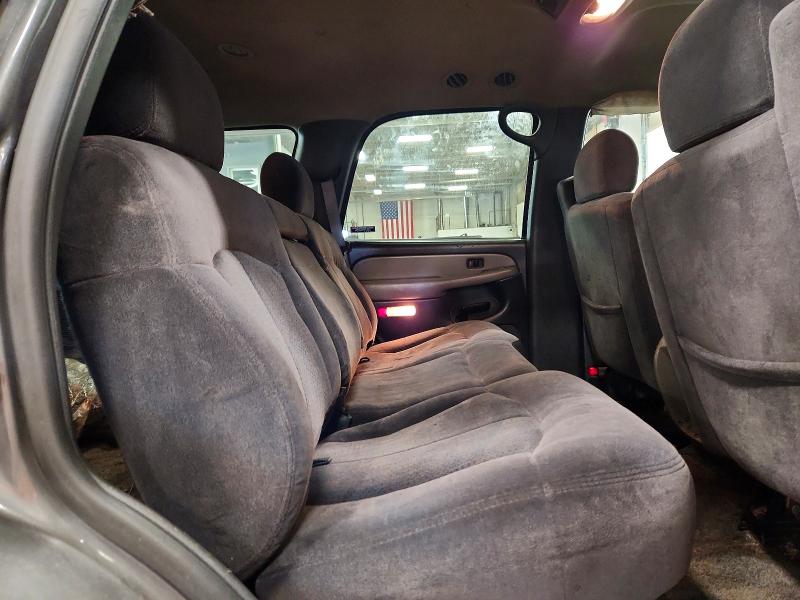 71412136 :رقم المزاد ، 1GNEK13ZX2J220136 vin ، 2002 Chevrolet Tahoe مزاد بيع