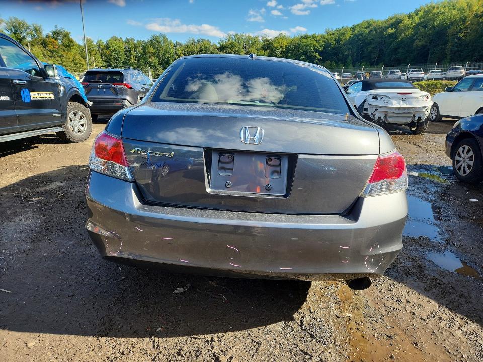 70108936 :رقم المزاد ، 1HGCP2F88AA064933 vin ، 2010 Honda Accord مزاد بيع