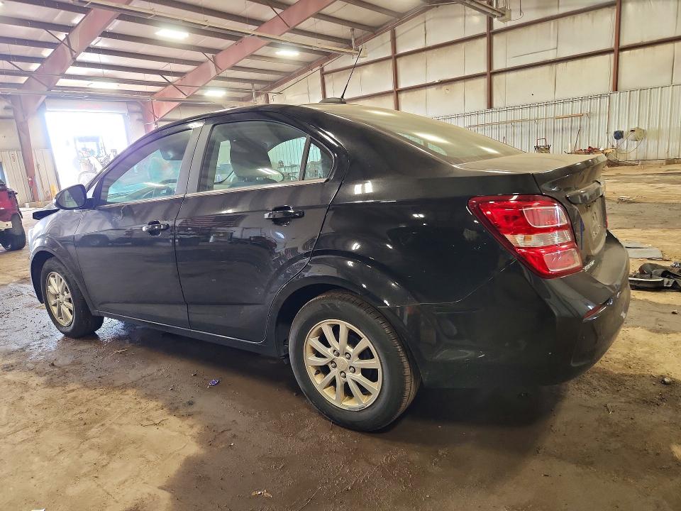 72241986 :رقم المزاد ، 1G1JD5SB6L4135137 vin ، 2020 Chevrolet Sonic مزاد بيع
