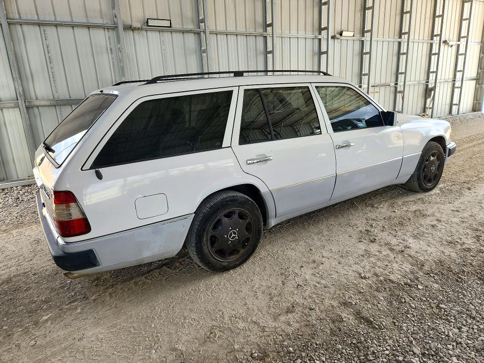 1992 Mercedes-benz 300 მანქანა იყიდება აუქციონზე, vin: WDBED90D0NF197112, აუქციონის ნომერი: 72978346