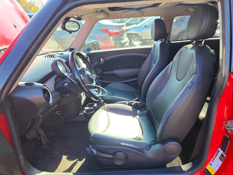 2010 Mini Cooper მანქანა იყიდება აუქციონზე, vin: WMWMF3C56ATZ63734, აუქციონის ნომერი: 73174156