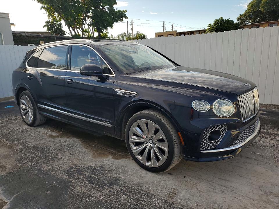 2023 Bentley Bentayga მანქანა იყიდება აუქციონზე, vin: SJAHT2ZV3PC017079, აუქციონის ნომერი: 72021136