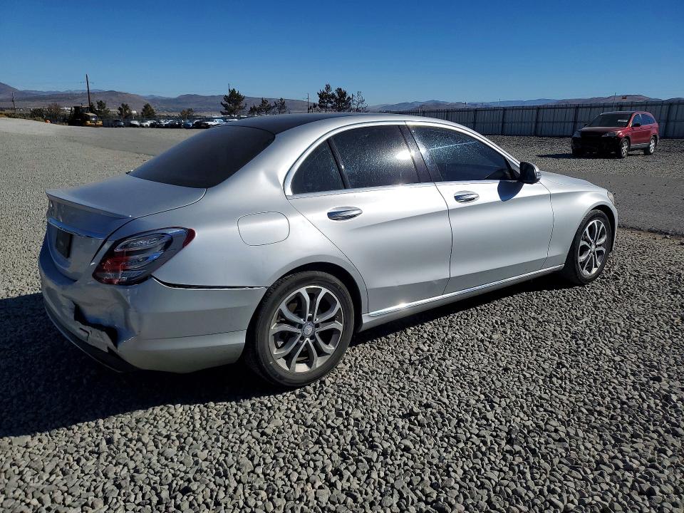 70725456 :رقم المزاد ، 55SWF4JB0GU143007 vin ، 2016 Mercedes-benz C مزاد بيع