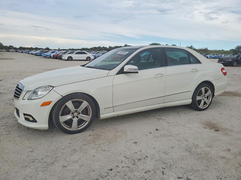 70928566 :رقم المزاد ، WDDHF5GB5BA353374 vin ، 2011 Mercedes-benz E مزاد بيع