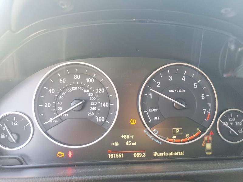 70930626 :رقم المزاد ، WBA8E1G58GNT35450 vin ، 2016 Bmw 320 مزاد بيع