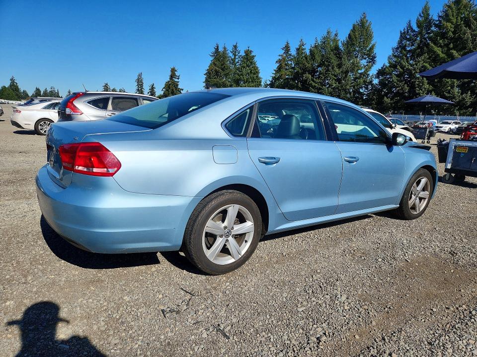 2012 Volkswagen Passat მანქანა იყიდება აუქციონზე, vin: 1VWBP7A3XCC061457, აუქციონის ნომერი: 72754886
