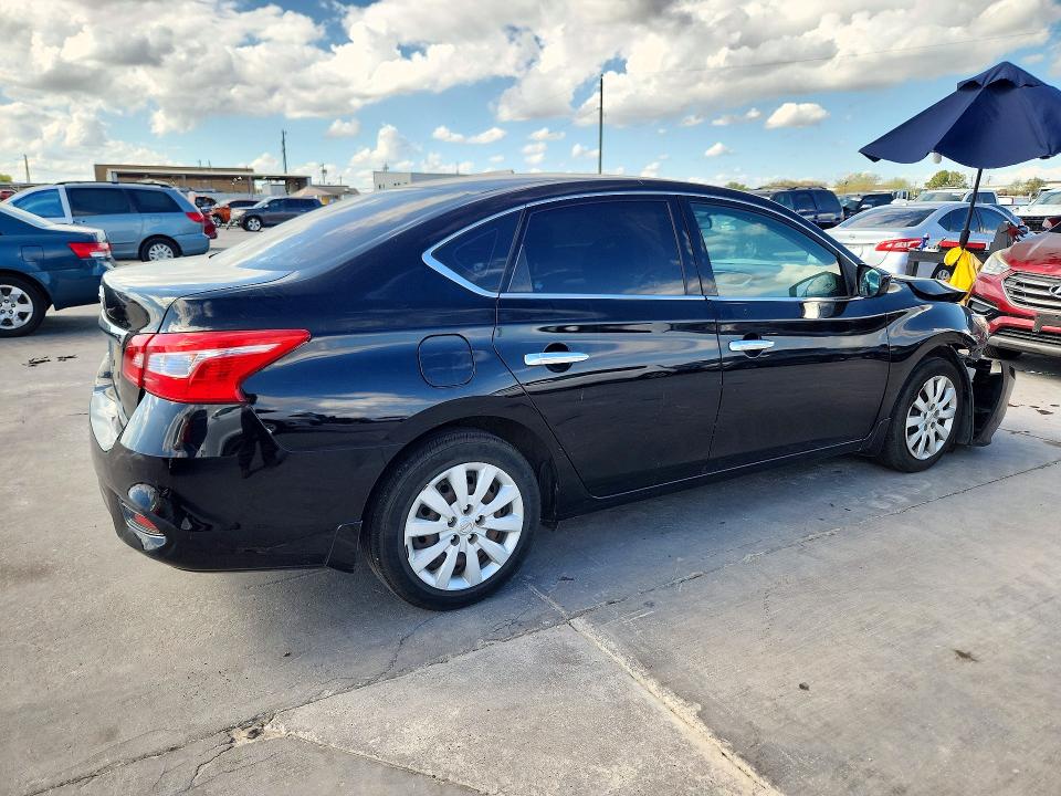 71809766 :رقم المزاد ، 3N1AB7AP2JY222617 vin ، 2018 Nissan Sentra مزاد بيع