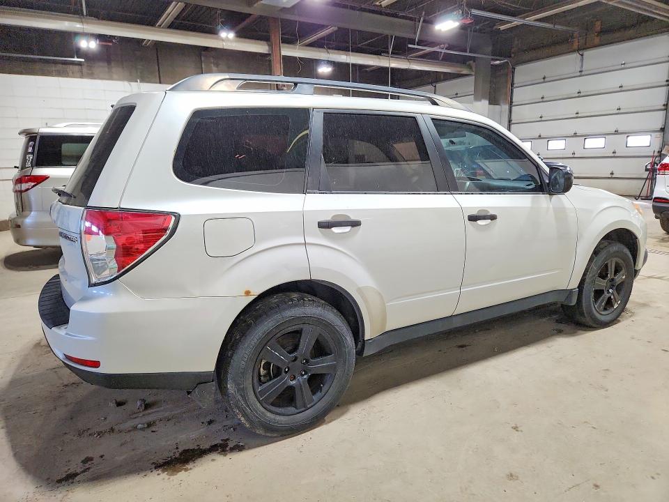71415546 :رقم المزاد ، JF2SHBBC9BH731102 vin ، 2011 Subaru Forester مزاد بيع